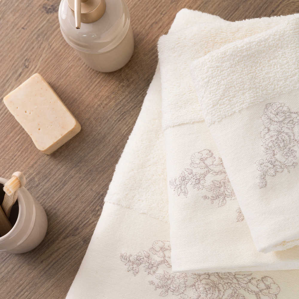 Πετσέτες Σετ 3ΤΜΧ Τριαντάφυλλο Εκρού Σ3ΤΜΧ 70 x 140 / 50 x 90 / 30 x 50 cm