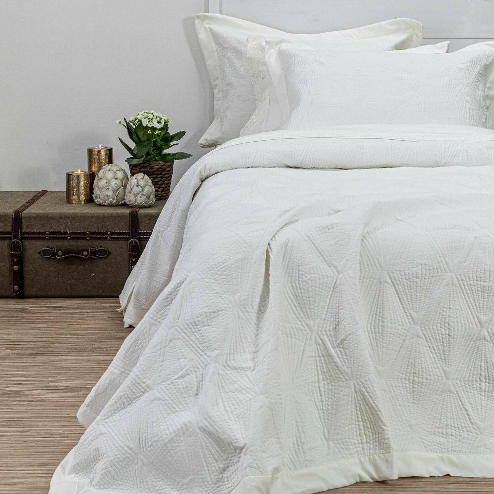 Κουβερλί Σετ Φαίδρα Εκρού Υπέρδιπλο Εκρού ΥΠΕΡΔΙΠΛΟ 220 x 240 cm + (2) 50 x 70 cm