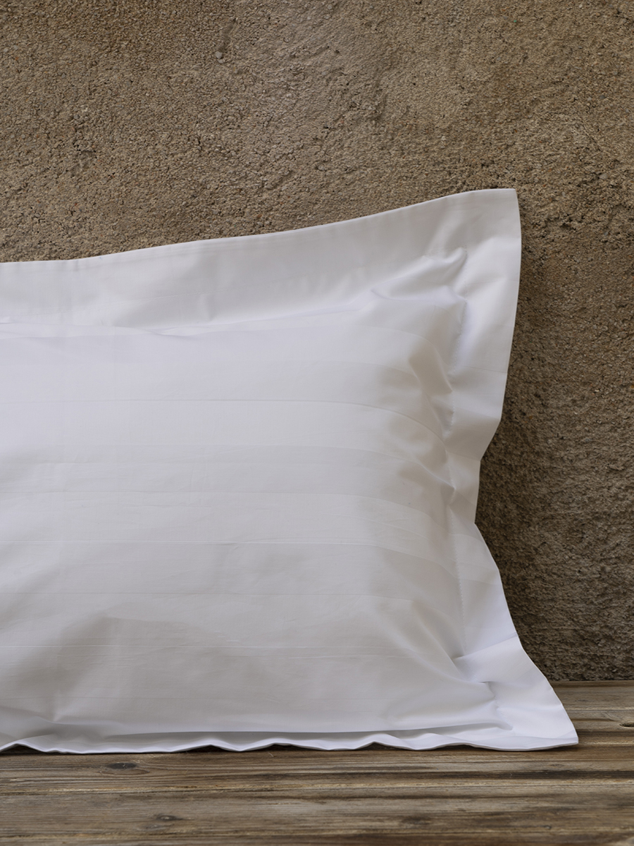 Μαξιλαροθήκη 52x75 Oxford 4 πλευρές - 300 Κλωστές Σατέν ρίγα 4,5cm - 100% Βαμβάκι Πενιέ - Nima Hotelling - 5206400318966