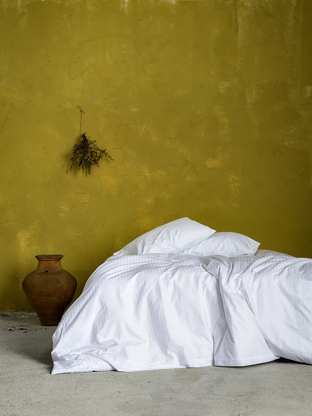 Σεντόνι 280x280 - 240 Κλωστές Σατέν ρίγα 1cm - 100% Βαμβάκι Πενιέ - Nima Hotelling - 5206400332863